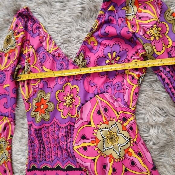 Leg Avenue Women’s Go Go Girl Dress M Pink Psychedelic Floral Print Bell Sleeve - Picture 6 of 13